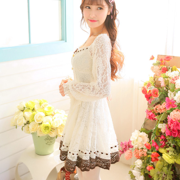 Pretty White Winter Dresses for Snow Princesses (1)