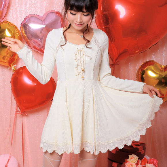 Pretty White Winter Dresses for Snow Princesses (5)