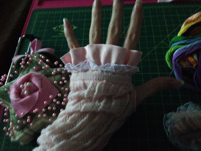 DIY Himegyaru Gloves - Sewing