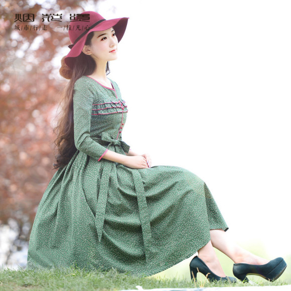 Earthy & Romantic Winter Dresses for the New Year!! (1)